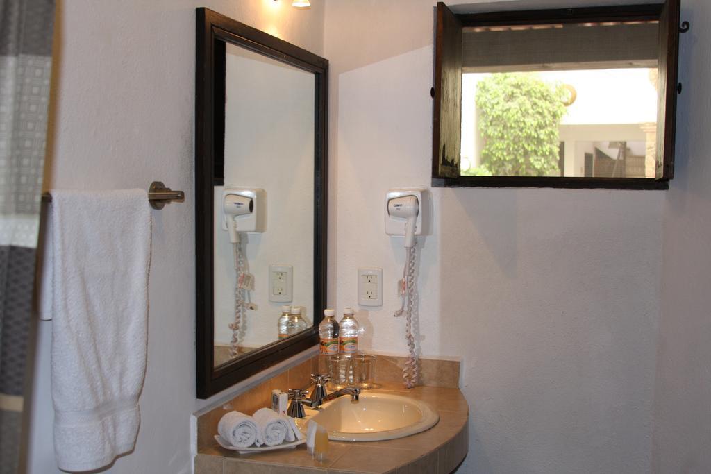 Hotel Villa Del Villar Querétaro Zimmer foto